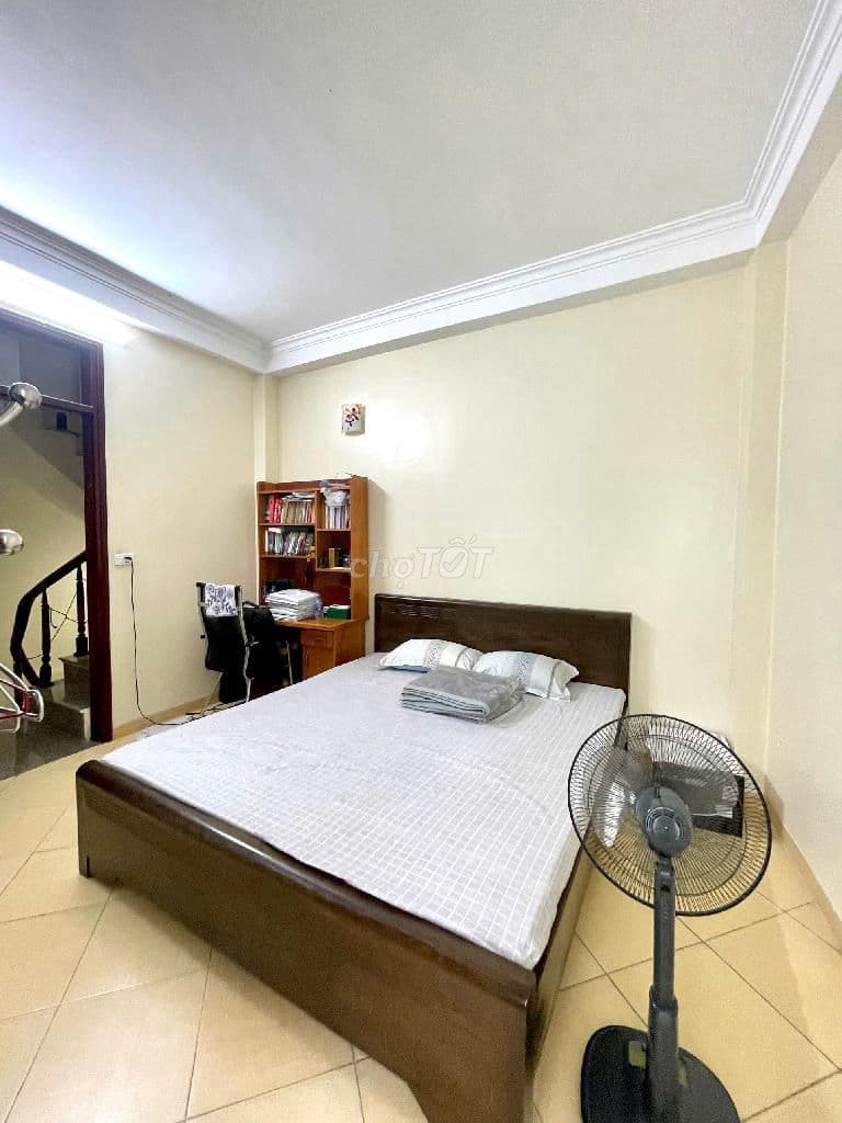 Chính chủ bán nhà ngõ 93 Vũ Tông Phan - Cách vành đai 2.5 800m-34.5m2 - Ảnh 2