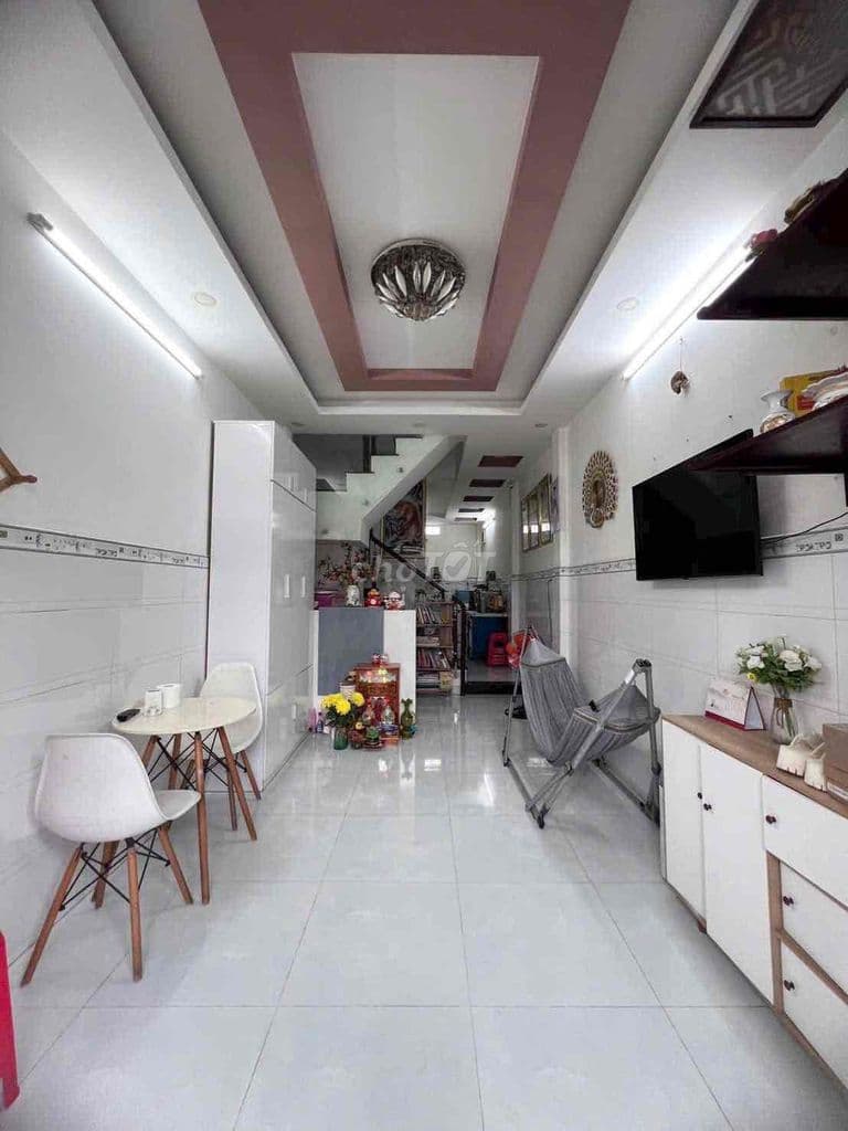 nhà an phú đông 10 chủ kẹt tiền trả nợ nên bán giá 1.350ty có bơt