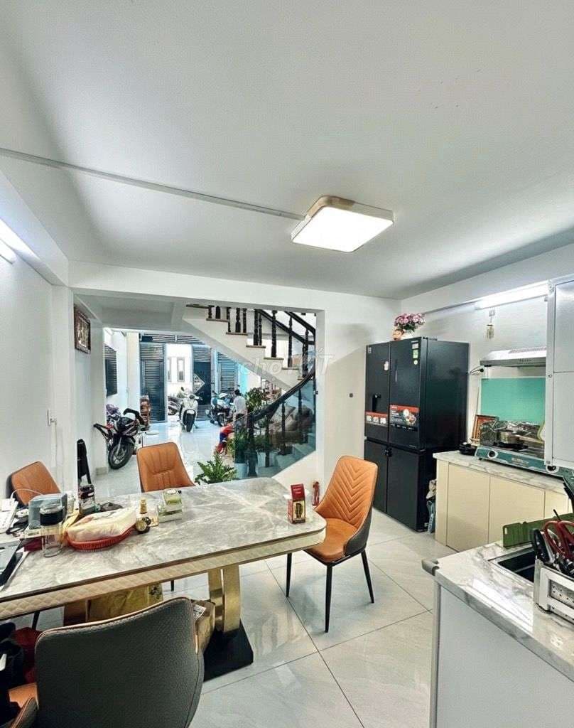 NHÀ MỚI ĐEP 3 TẦNG KHU LÊ VĂN QUỚI FULL NỘI THẤT 4×13M 3PN HẺM XE HƠI - Ảnh 3