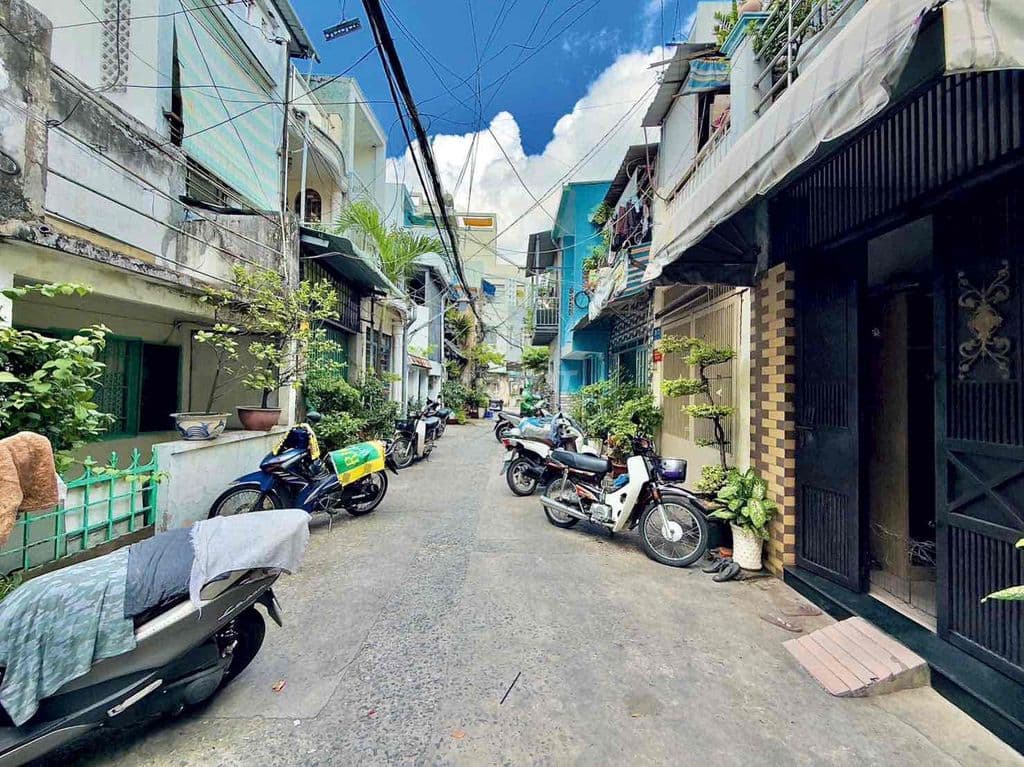 Bán nhà Gần chợ Bà Chiểu dtsd 76m2 full nội thất 6m ra HXH Nhỉnh 4T.Ỷ