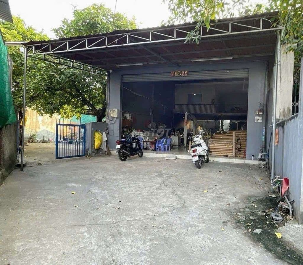 Kho xưởng 1/Mỹ Huề-Trung Chánh-Hóc Môn.Dt 8,6x25~202m2~8ty