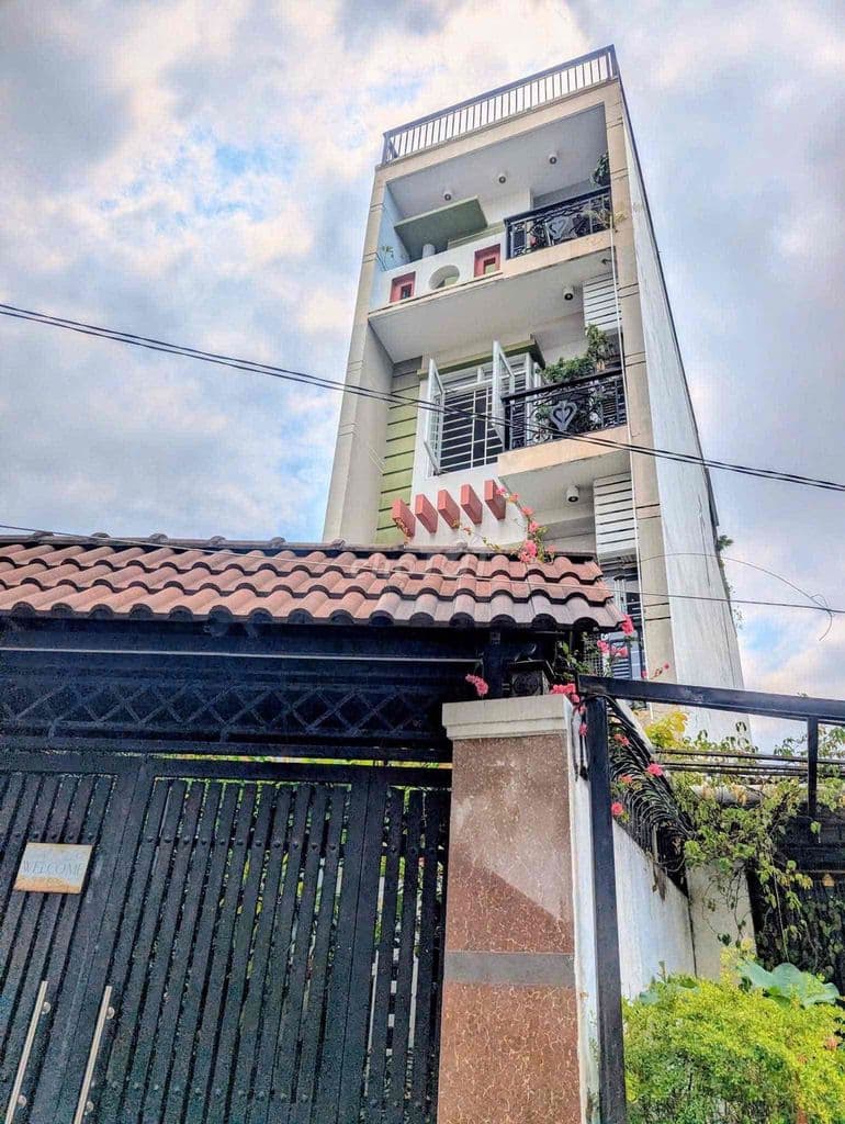 NHÀ HẺM XE TẢI THÔNG - 4 TẦNG LẦU 70m2 - BÙI QUANG LÀ