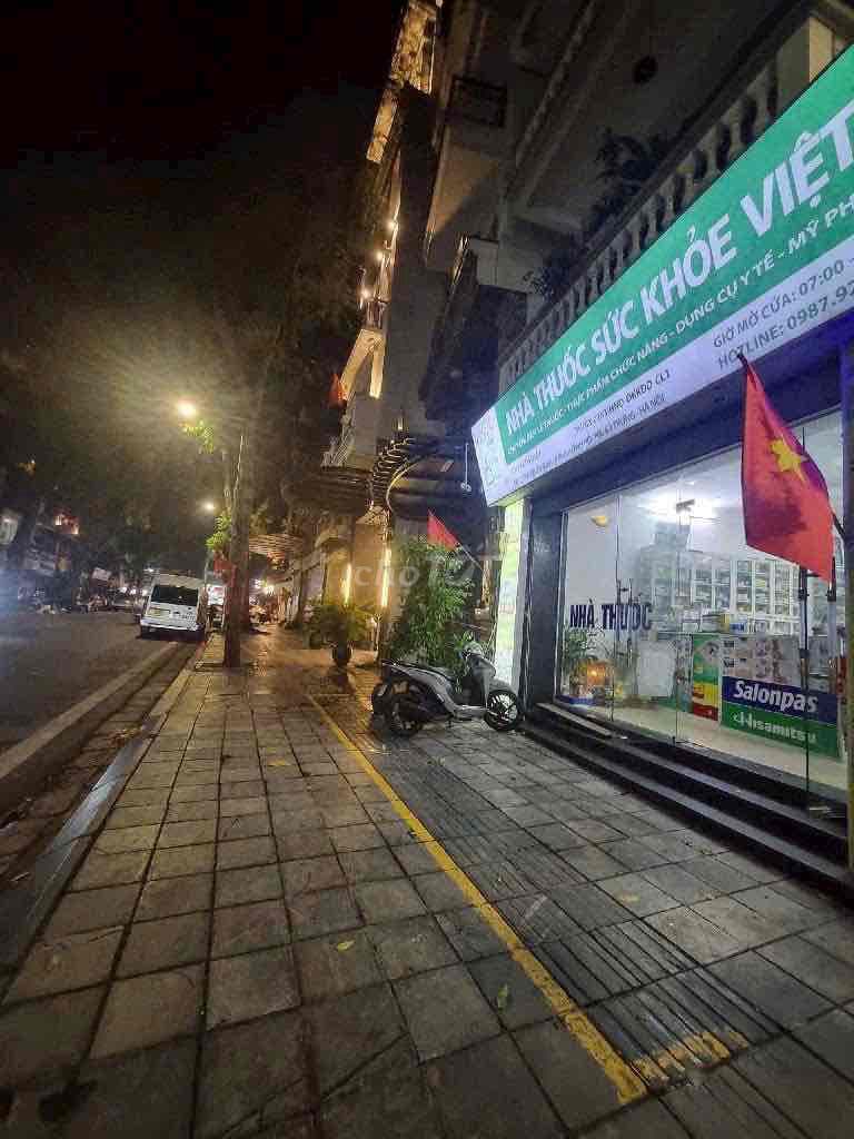 BÁN NHÀ PHỐ TRẦN XUÂN SOẠN - 6 TẨNG THANG MÁY - Ô TÔ ĐỖ CỔNG - SỔ ĐỎ C