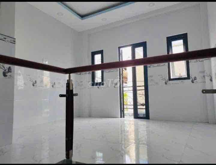 Nhà 3.3 tỷ Bình Tiên Quận 6 ngang 4.1 bancon thoáng sổ riêng hoàn công - Ảnh 3