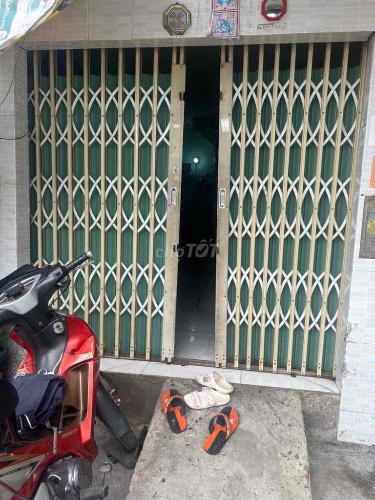 nha ban 5 m dai 25 m 1lau và 4 căn trọ cùng 4 m dai 5 m tổng 125 m
