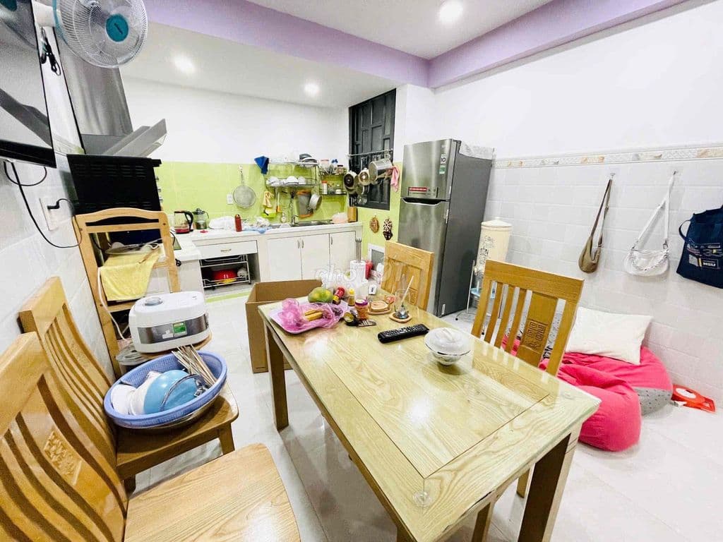 Hoàng Hoa Thám - 36m2 - 5 tầng BTCT - 6PN - Hẻm 4m thông thoáng