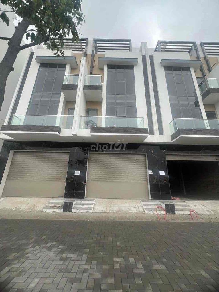 Cho thuê nhà Liền Kề Thanh Hà 7 tr/th