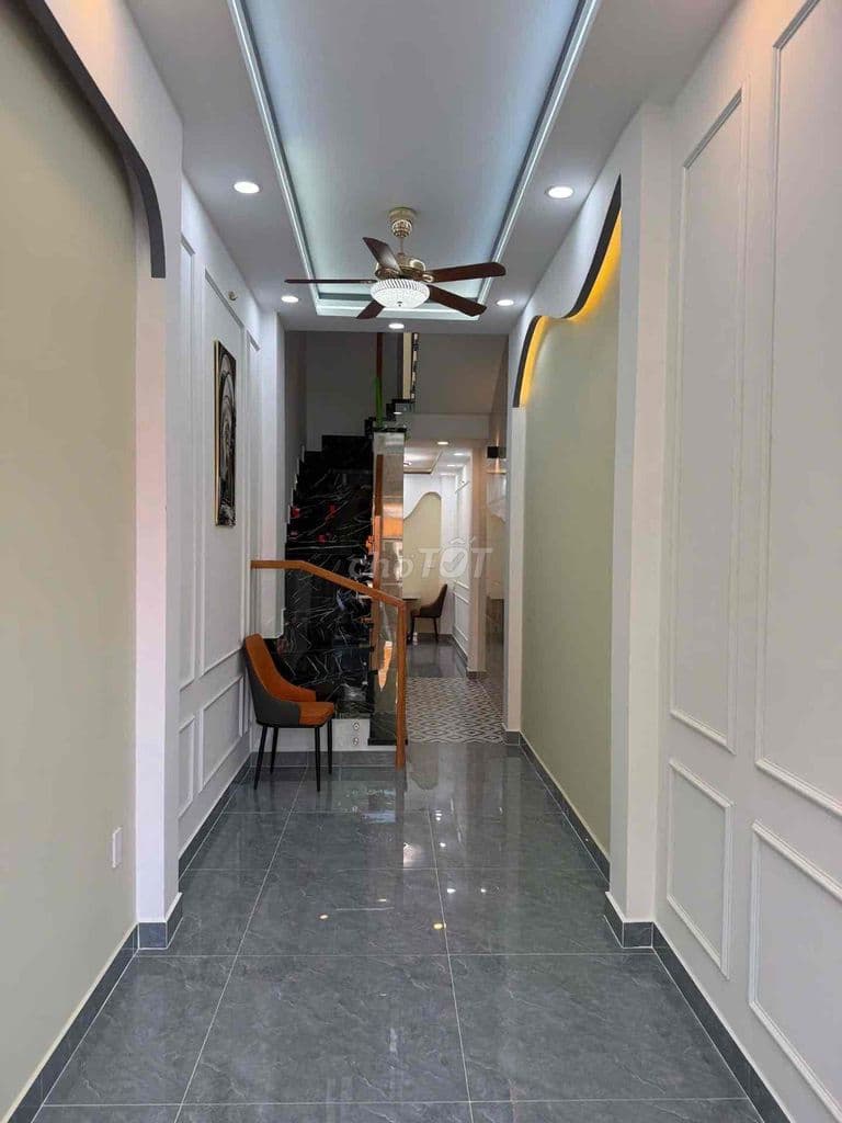 Nhà mới, đầy đủ công năng, mặt tiền kinh doanh sầm uất - Ảnh 3