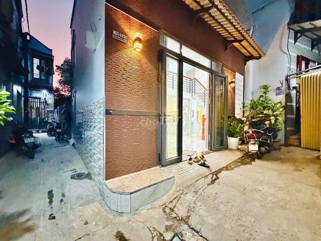 BÁN NHÀ GẦN SIÊU THỊ EMART 2 - NGANG 8 X DÀI 6 - 3PN - 4.07 TỶ