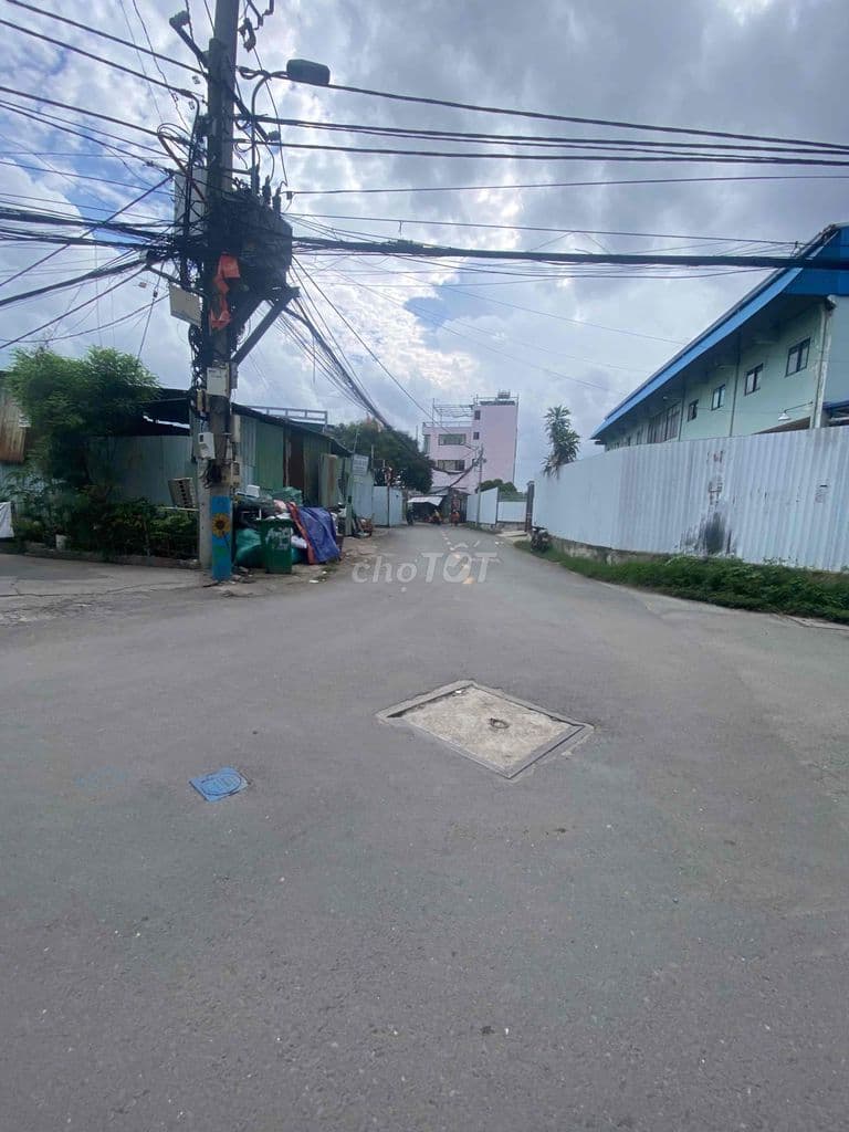 NHÀ 4 TẦNG HẼM 1/ ĐƯỠNG NGUYỄN VĂN GIÁP PHƯỜNG BÌNH TRƯNG ĐÔNG Q2 - Ảnh 2
