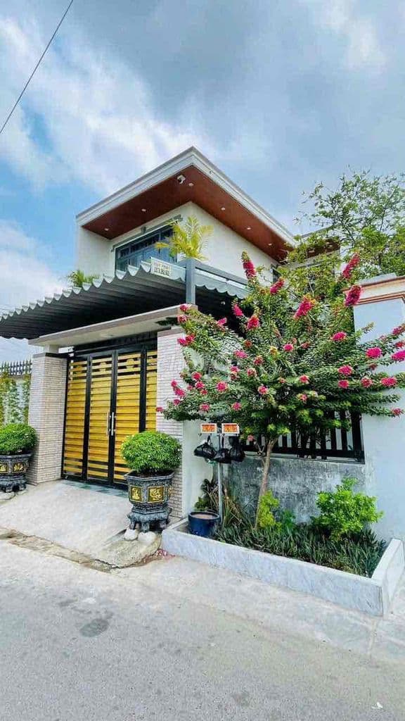 Cần bán nhà 1 trệt 1 lầu, đường An Phú Tây, giá 950 còn thương lượng