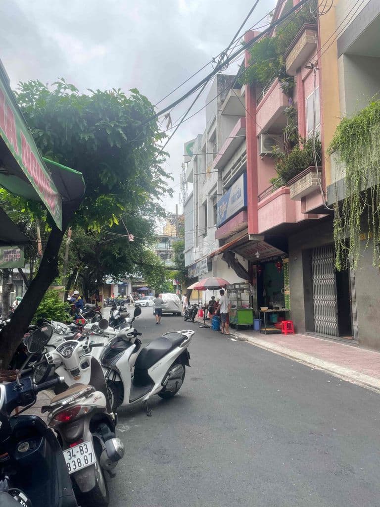 Bán nhà đường Trương Công Định-khu Bàu Cát,dt 4,2x26m,1 trệt,3 lầu. - Ảnh 2