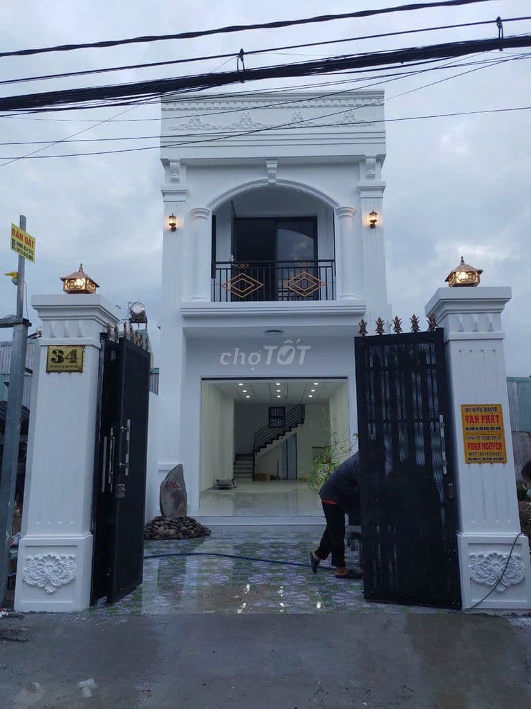 BÁN NHÀ MẶT TIỀN GẤP
