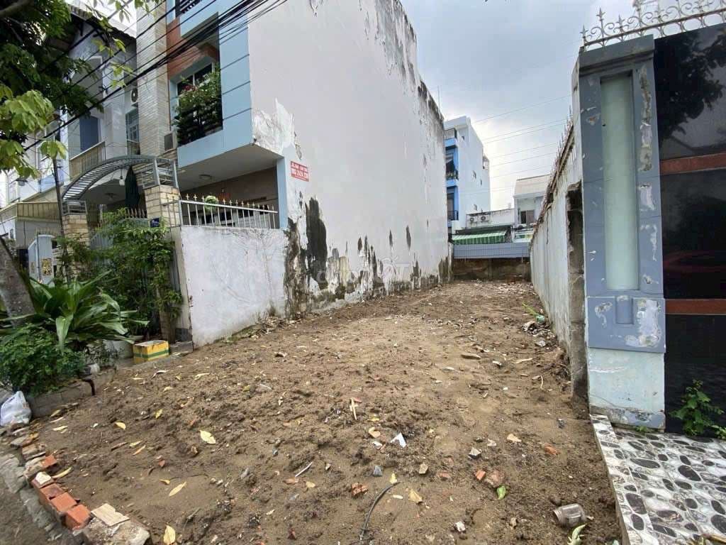 BÁN LÔ ĐẤT MẶT TIỀN ĐƯỜNG KHU CÁN BỘ CÔNG AN,DT 100 MÉT GIÁ 10 TỶ x