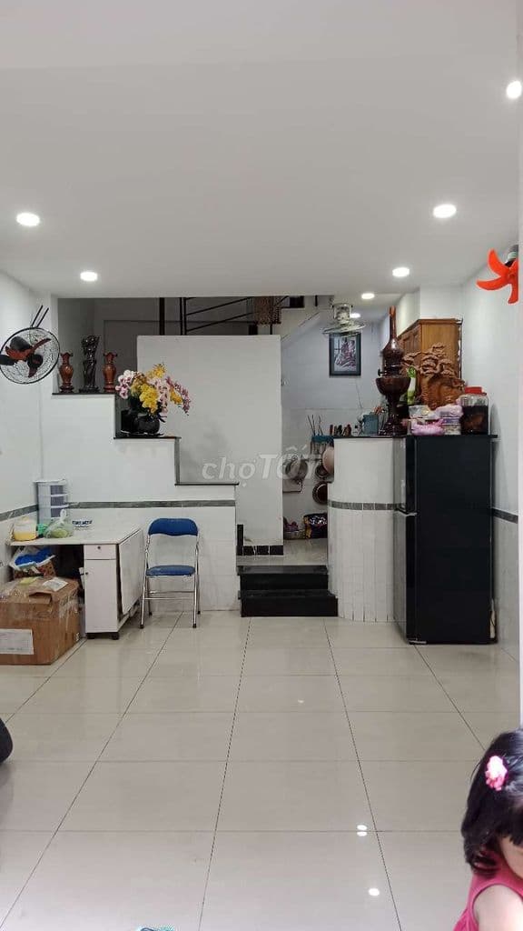 bán nhà hẻm thông 107/51 Ni Sư Huỳnh Liên , Tân Bình