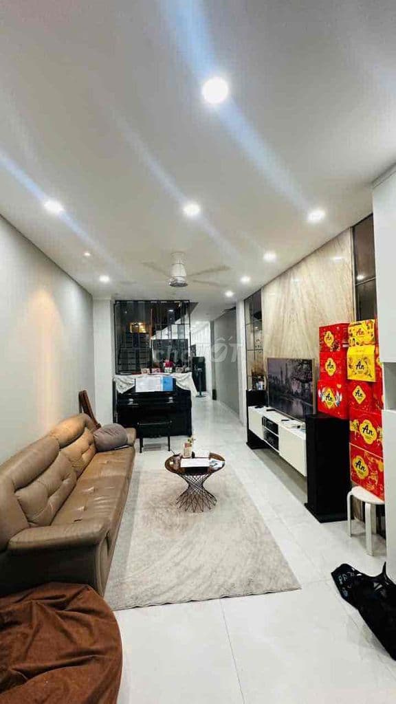 Nhà 90m2 Hẻm ô tô Cộng Hoà chỉ 120tr/m2 , nhà mới 3 Tầng 4PN