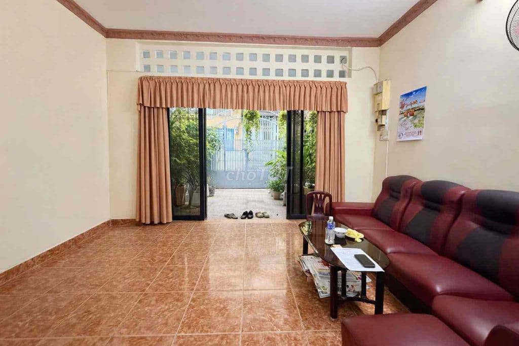 Gấp bán định cư nhà Tăng Bạt Hổ 72m2, ngang 4.4m, ô tô đậu cửa, 9.35 T - Ảnh 2