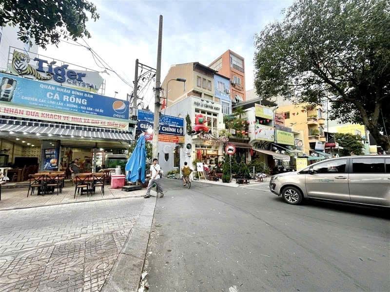 BÁN ĐẤT TẶNG NHÀ C4 40M2! Mặt tiền chợ hẻm xe hơi - Ngay ĐH Hồng Bàng - Ảnh 2