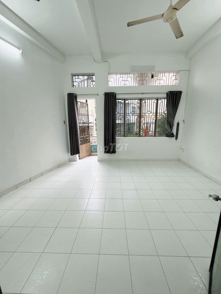 BÁN NHÀ DIỆN TÍCH LỚN ĐƯỜNG LÊ VĂN SỸ QUẬN PHÚ NHUẬN - Ảnh 3