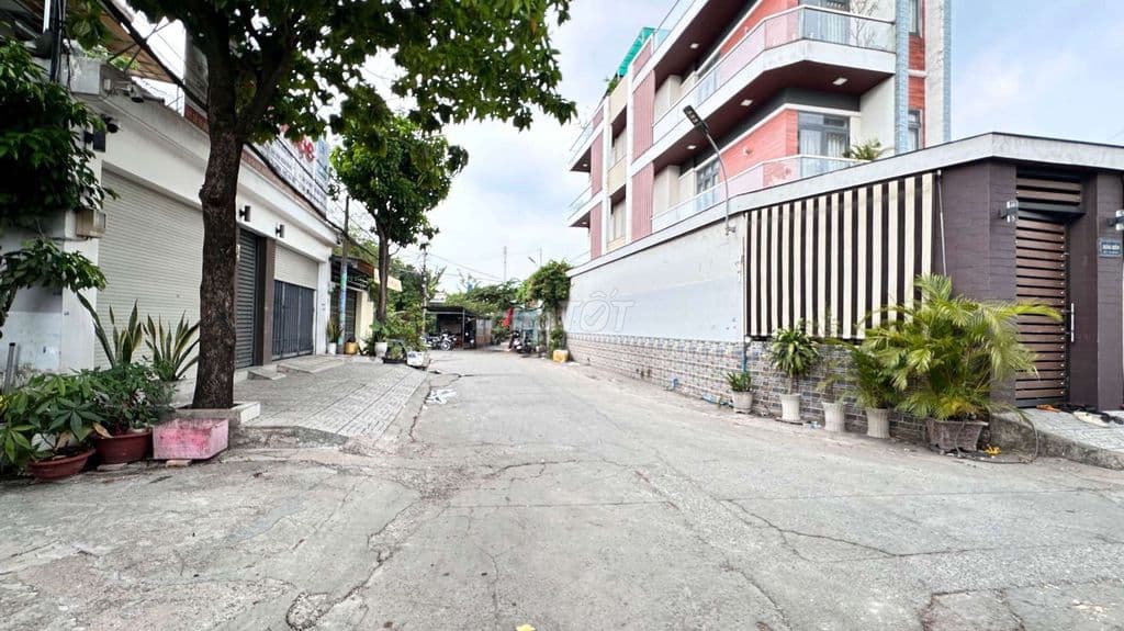 Bán nhà ,Đường Nguyễn anh thủ HM ,Ngang 10M - 150M2 ,Giá : 5.4Tỷ