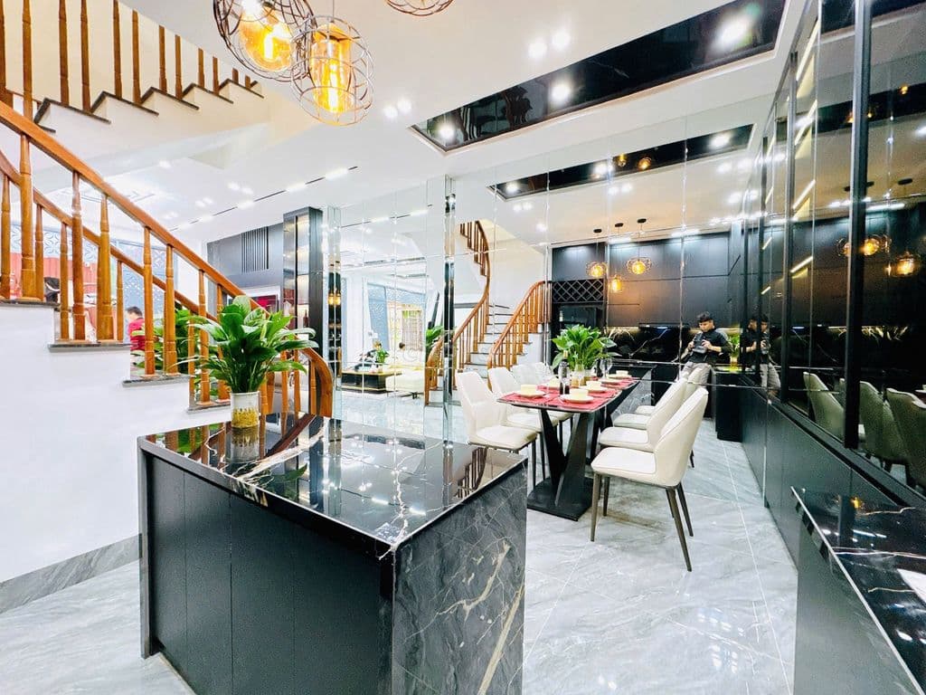 Bán Nhà Cực Đẹp Phố Ngọc Khánh - Ba Đình 42m² x 5T Giá 7.9 Tỷ Ngõ Ô Tô - Ảnh 2