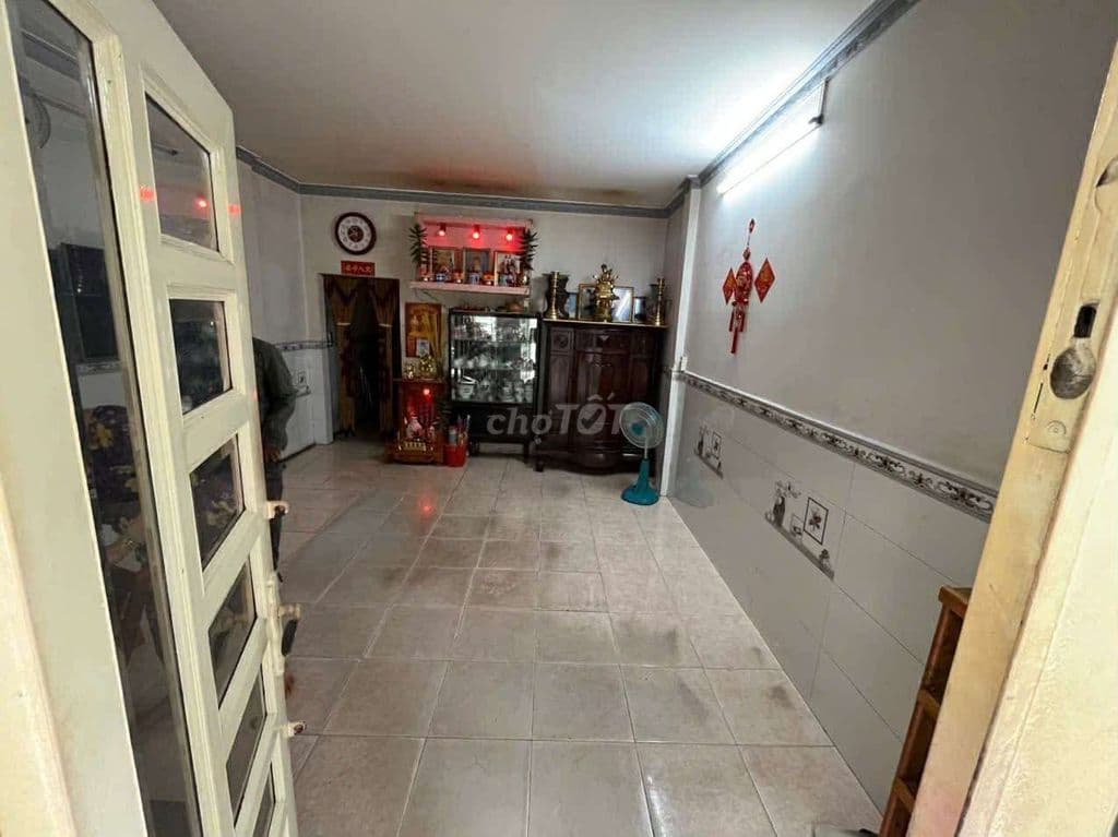 Bán gấp nhà ở quận 6 - Ảnh 2