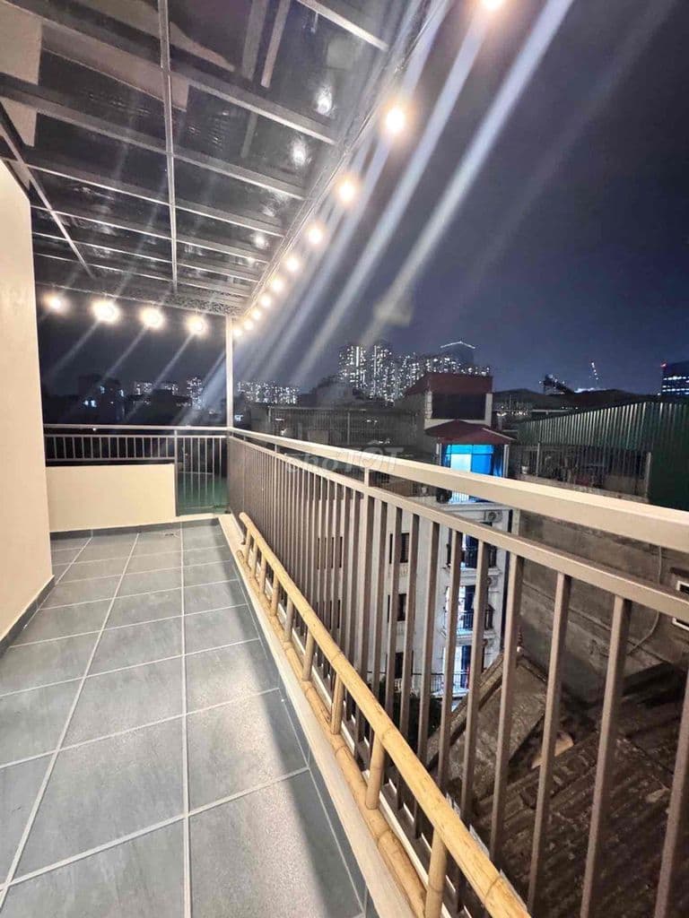 siêu phẩm mua về ở là lời ngay 6 tầng thang máy ngõ ô tô vào nhà - Ảnh 3