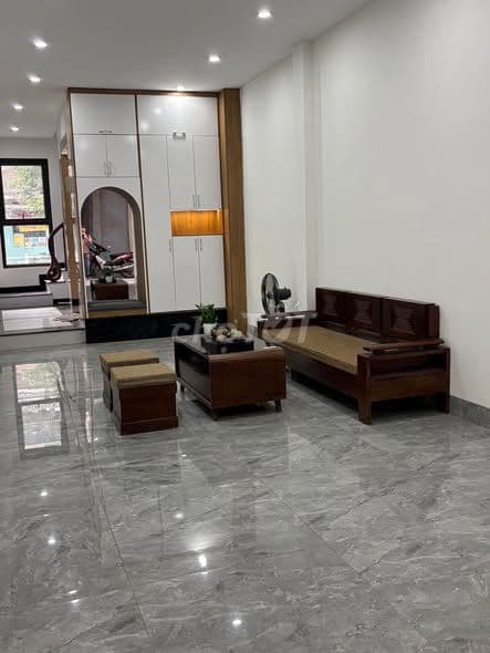 bán nhà đẹp Ngọc Thụy Long Biên view hồ