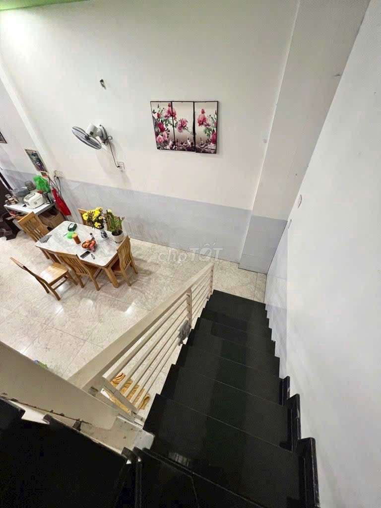 NHÀ 3 TẦNG NGAY NGÃ TƯ NGUYỄN THỊ TÚ, BÌNH THÀNH GẦN CHỢ - Ảnh 2