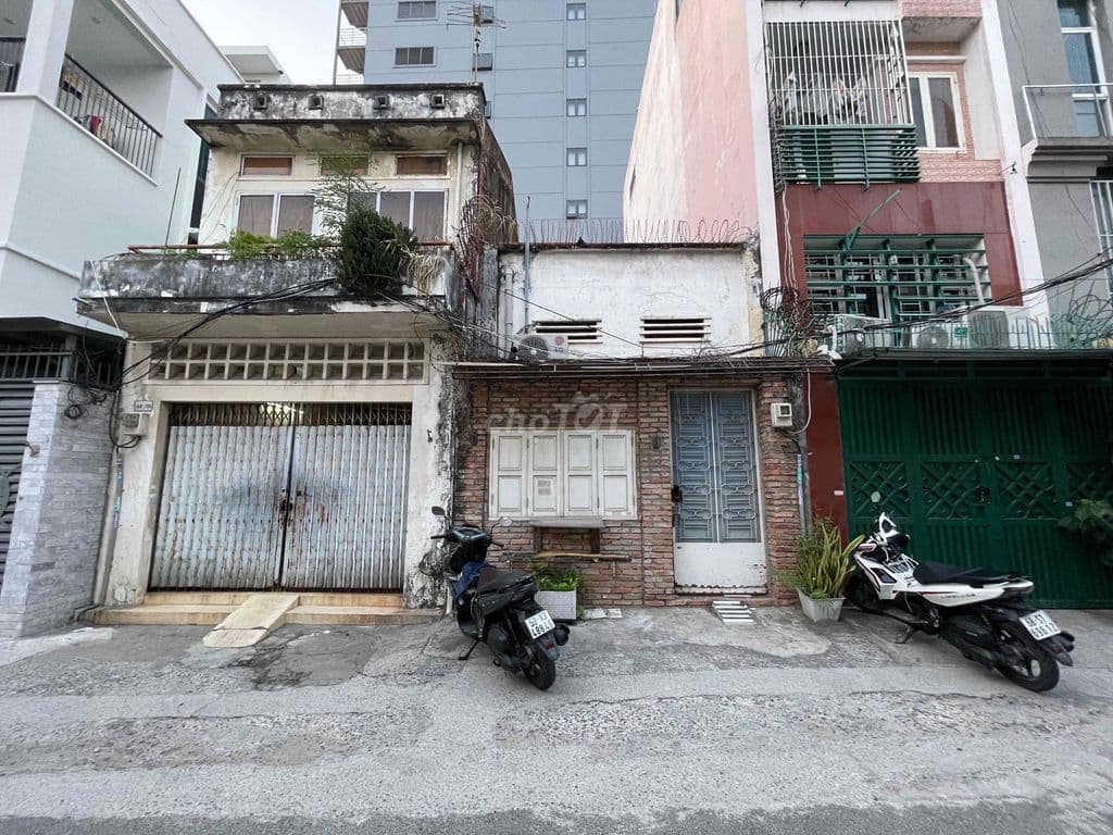 Phú Nhuận 61m2 ngang 4m hẻm 7m cạnh Mặt Tiền tiện Xây Mới - Ảnh 2