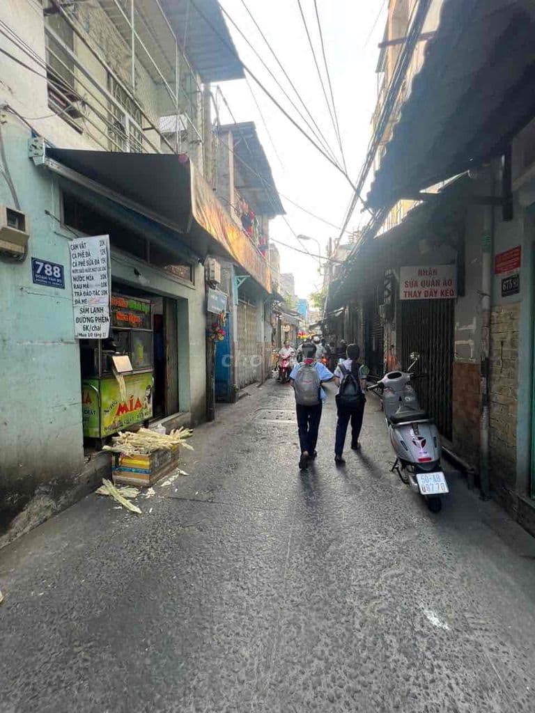 Nhà Đẹp Mặt tiền q4 TPHCM - Ảnh 2