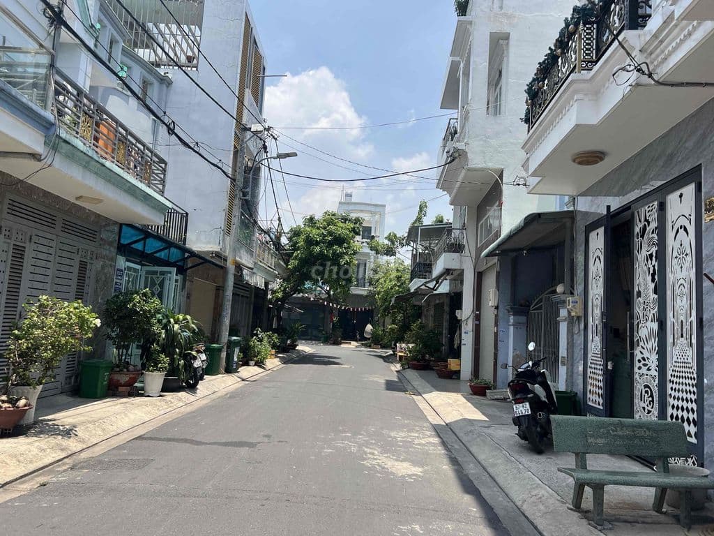 Đất chính chủ đường trương thị hoa vô 200m đường nhựa 8m thông 5-16m