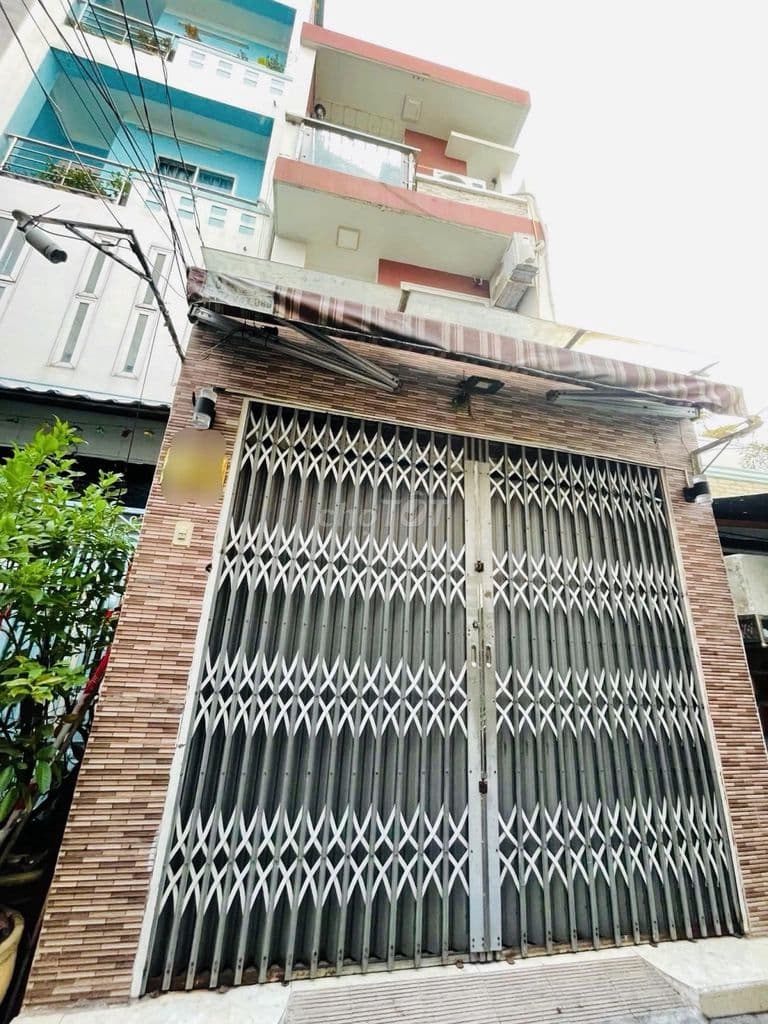 Nhà đẹp có thang máy mini Cư Xá Phú Lâm A Q6 – 42m2, 4PN full nội thất