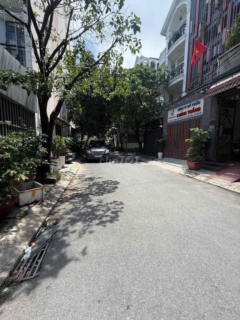 lô đất cạnh sân bay 45 m² hẻm 6 m 4 tỷ hơn - Ảnh 2