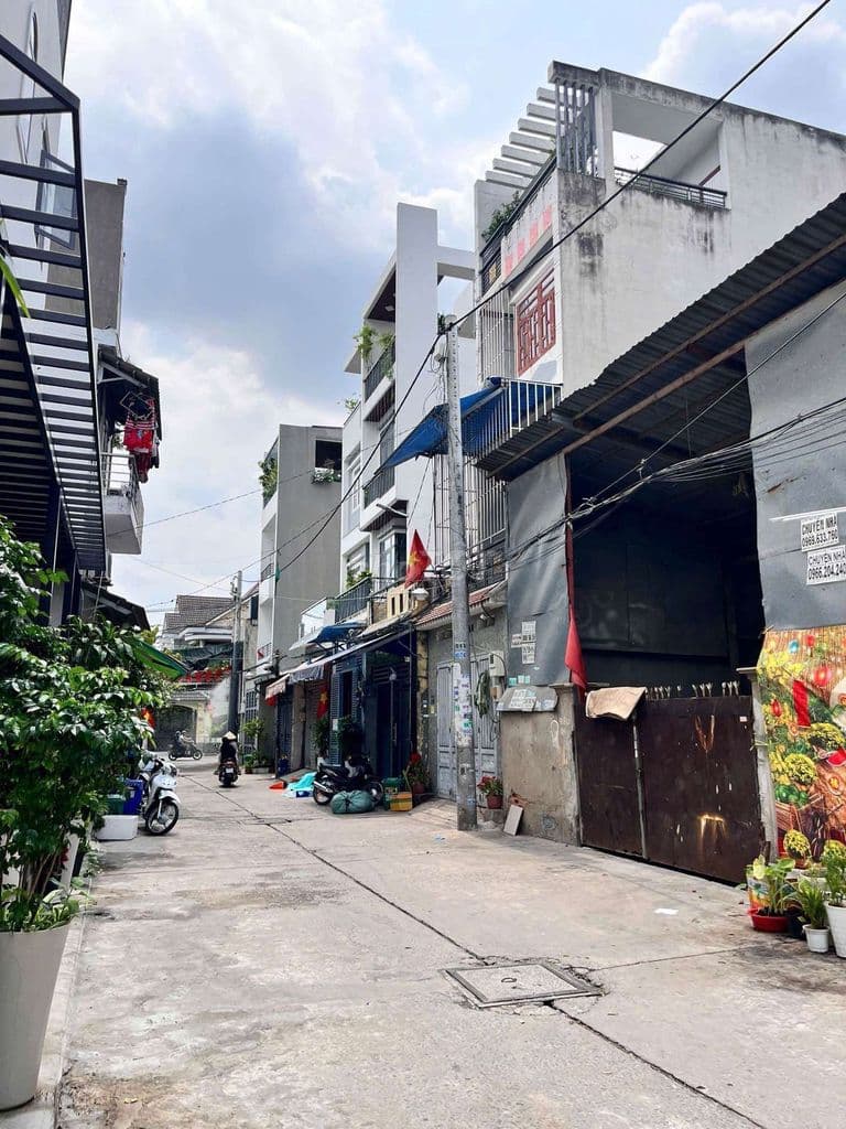 NHÀ BÁN 93M2 4.3X22 3 TẦNG 4PN, HXT SÁT AEON TÂN PHÚ, GIÁ NHỈNH 6.X TỶ - Ảnh 3