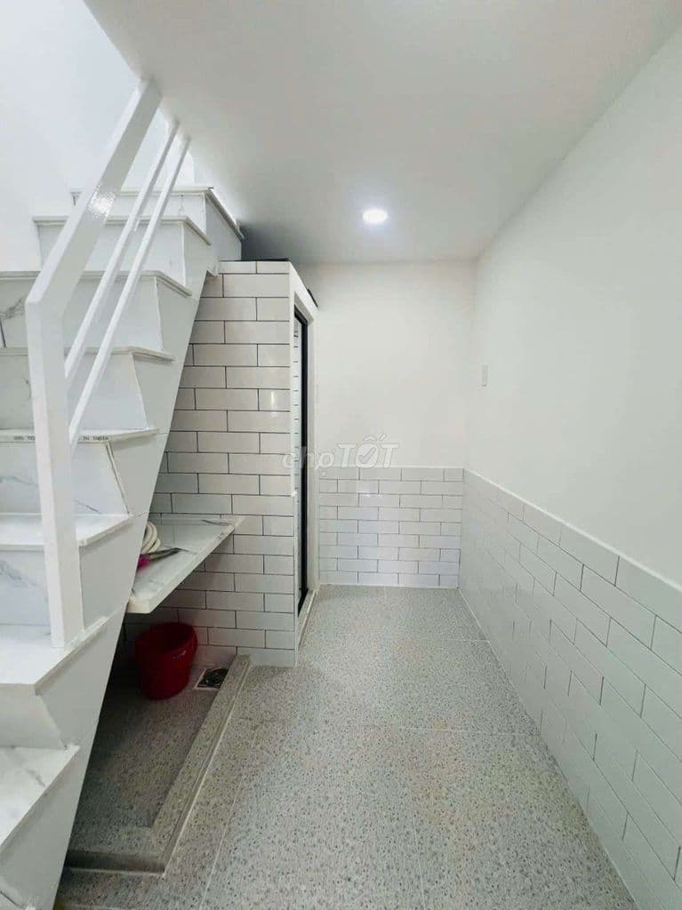 Nhà mới 3 tầng sổ hồng riêng Đường Lê Trực P7 BT Thông Hoàng Hoa Thám - Ảnh 3