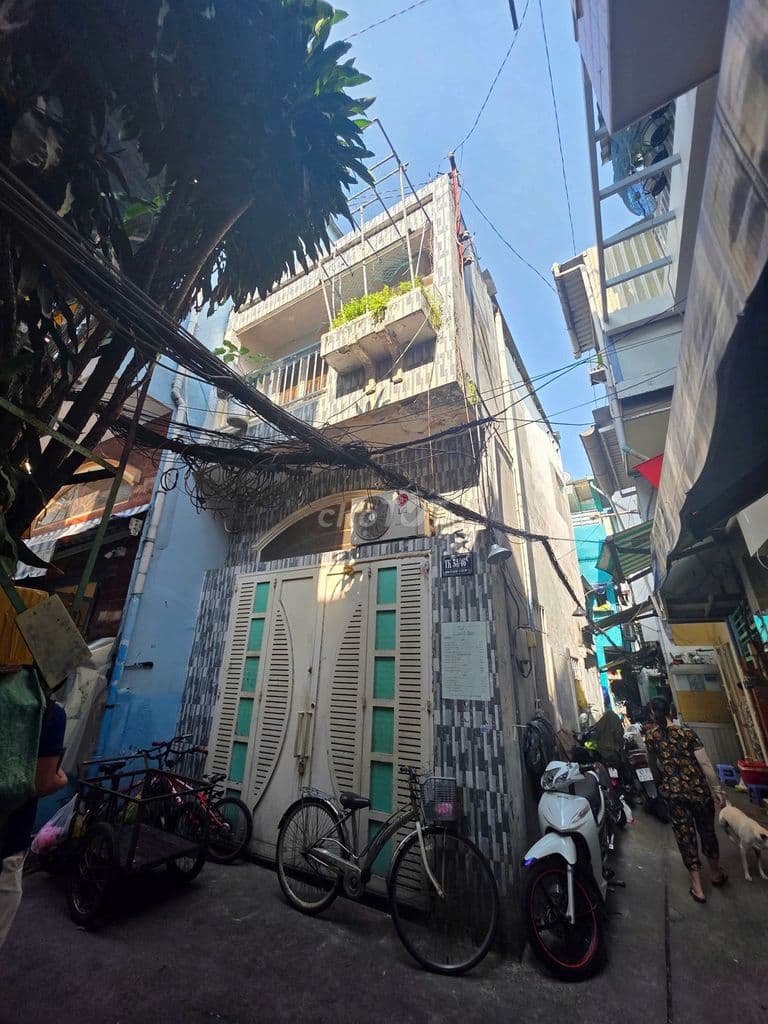 Bán Nhà 3 tầng sổ CN 27.5m2 (4x7m) vuông vức ko lộ giới. Hẻm 3 gác