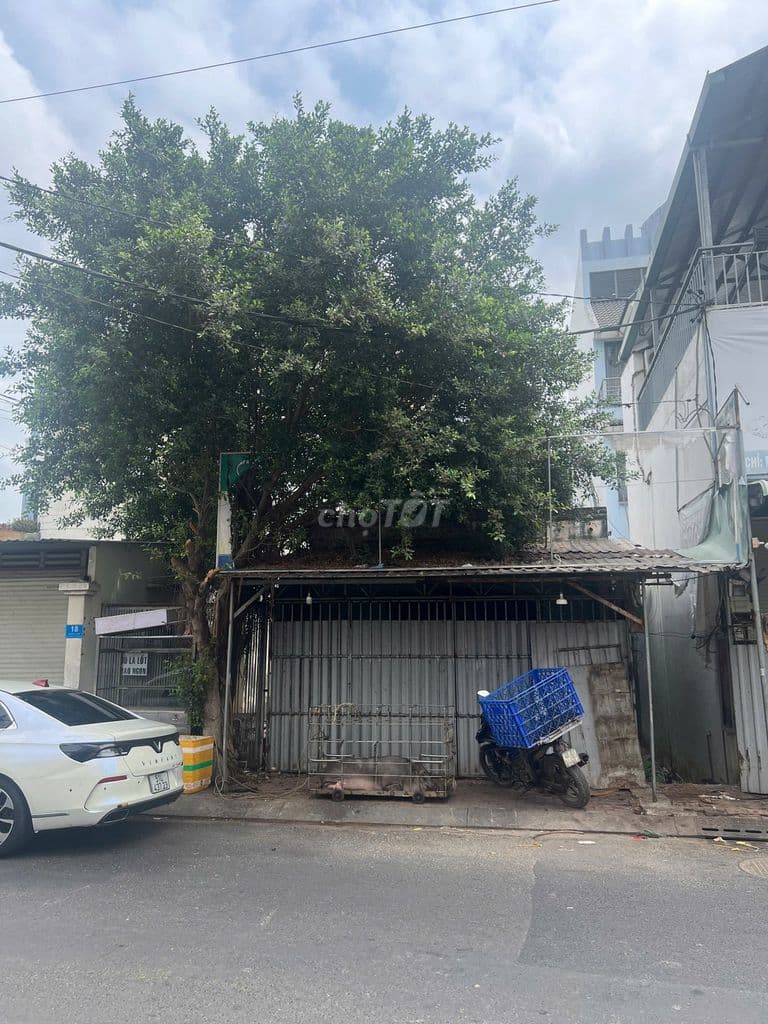 Cần bán nhà nát mặt tiền đường 12m nguyễn thị tuôi vĩnh lộc A