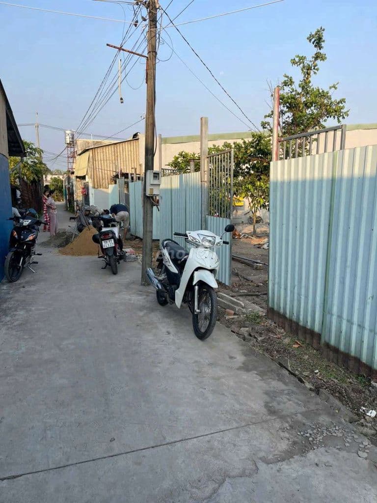 Đất thổ cư xã Bình mỹ 96m2 Sổ hồng riêng giá 1tyr450