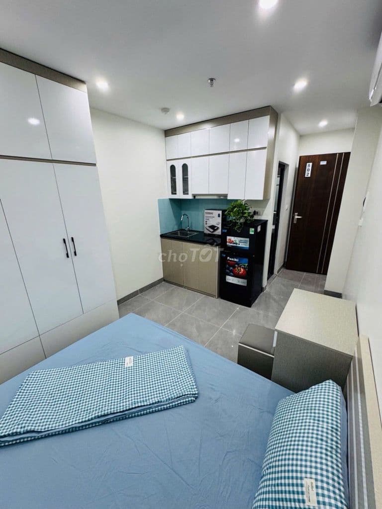 Bán Tòa Căn Hộ Cầu Giấy 106m² Mặt Tiền 5.6m Dòng Tiền 1.7 Tỷ - Ảnh 2