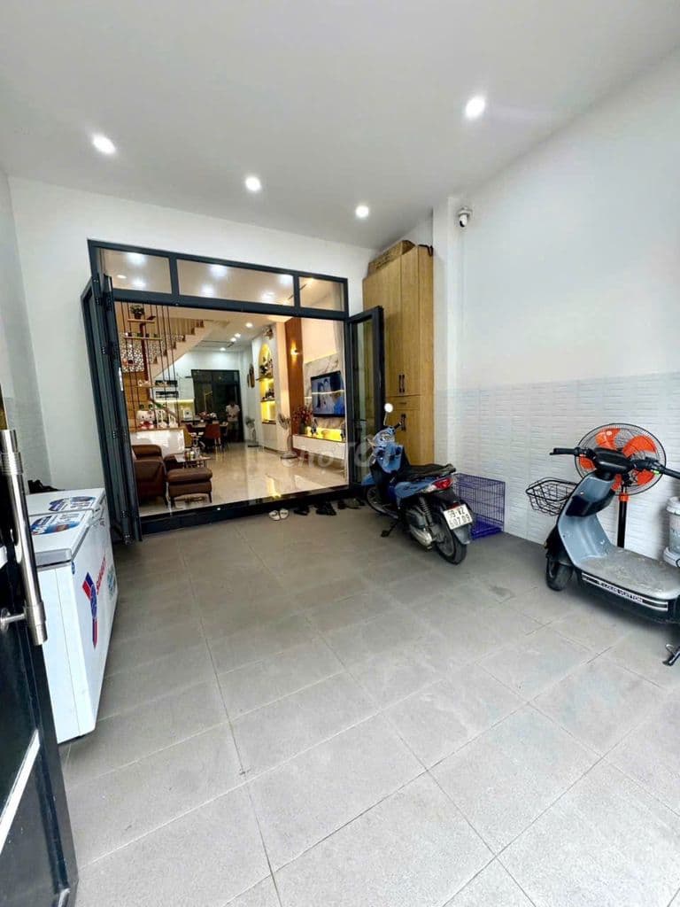 Nhà Chính Chủ Xây Ở - Mặt Tiền Đường 8M Xe Hơi Thông - Làng Hoa Gò Vấp - Ảnh 3