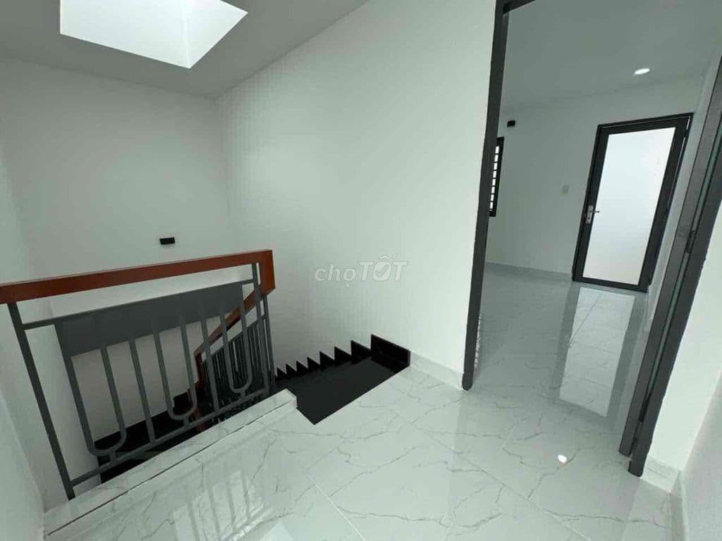 Nhà 5x15m 1 trệt 3 lầu st 6PN 4WC HXH Kênh Tân Hoá - Giá 9.5 tỷ TL - Ảnh 3