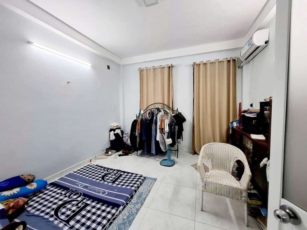 Gấp bán, Nhà Đỗ Xuân Hợp, 84m2, 2tầng, gần mặt tiền, khu dân trí cao. - Ảnh 2