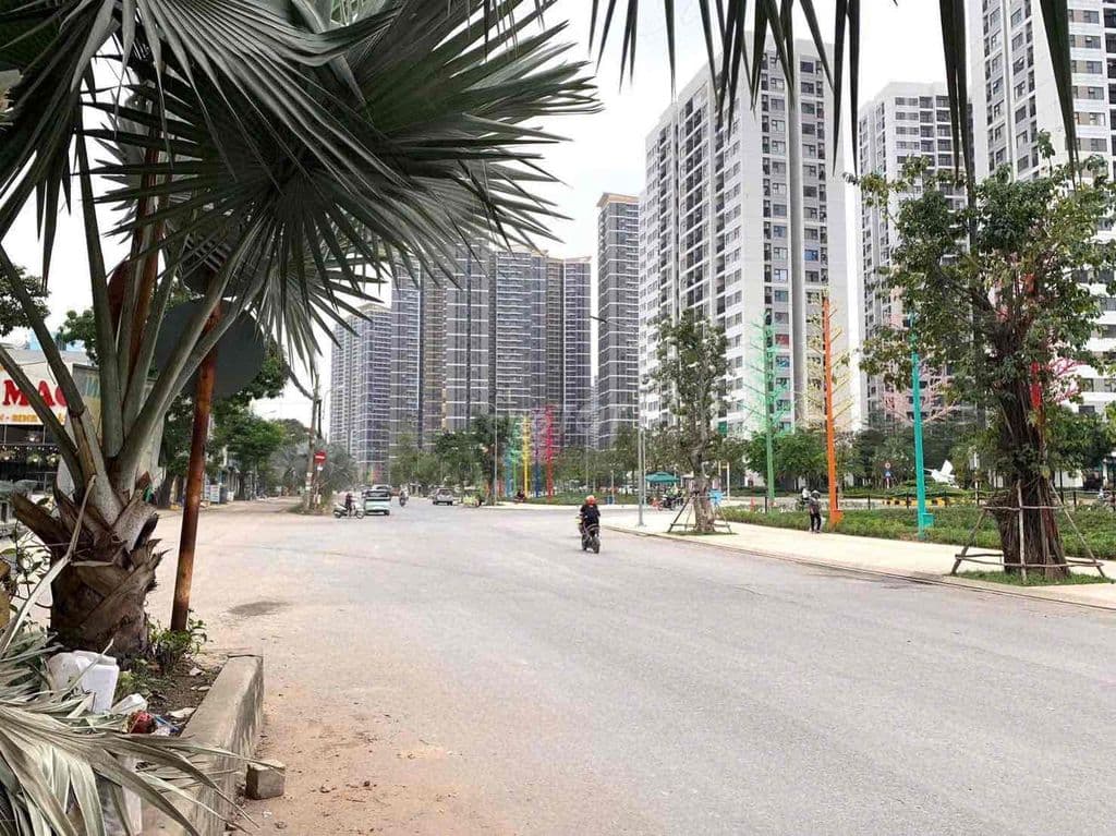 Bán Nhà 10x20 Mặt Tiền Đường Phước Thiện Ngay Vinhomes Quận 9 Tp Hcm