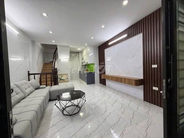 bán nhà 4 tầng Ngọc Lâm 7.1 tỷ tiện ích đầy đủ - Ảnh 2