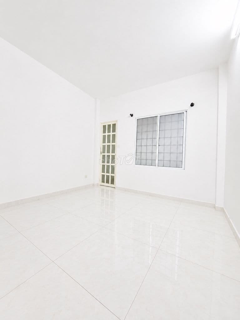 NHÀ Ở HẺM XE HƠI TẬN 3 PHÒNG NGỦ - Ảnh 3