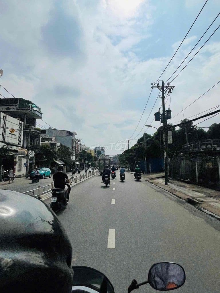 6X16 Nhà 4 Tầng SÁT MẶT TIỀN ngay Công Viên Làng Hoa 6PN - Ảnh 2