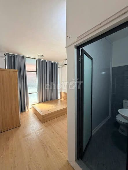 bán căn hộ 4 tầng gần hồ Thủ Lệ