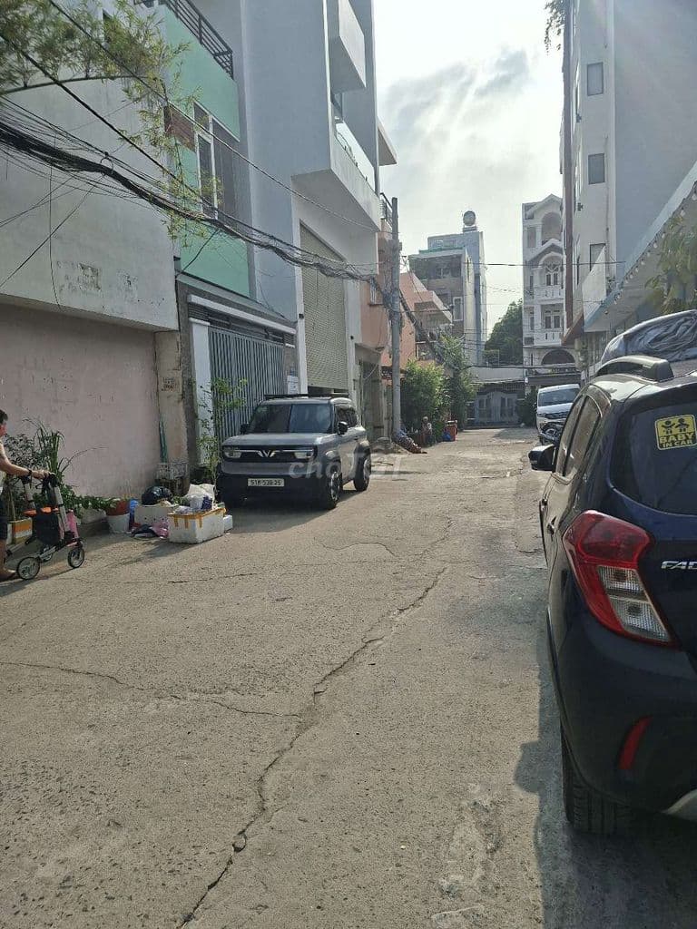 Bán nhà khu kiều đàm ,xe hơi quay đầu,72m2 ,4pn ,chỉ 14 tỷ còn bớt