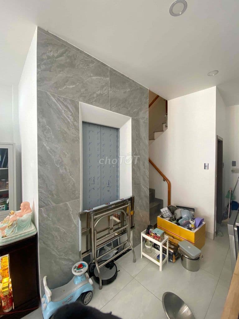 Bán nhà mới 4 tầng hẻm xe hơi Nguyễn Xí, đoạn 2 chiều kế Vincom - Ảnh 3